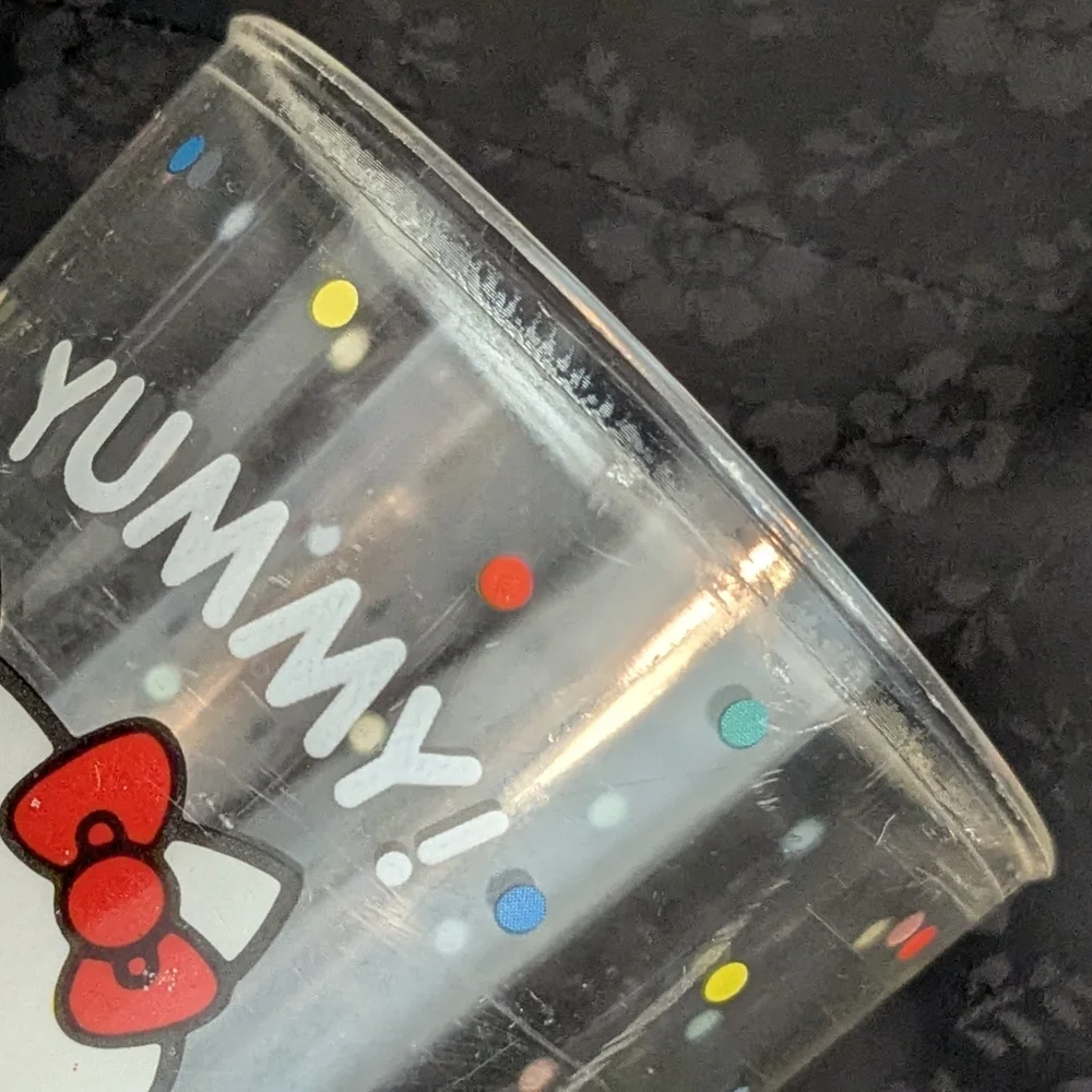 4 Vintage Sanrio 1976 Small Hello Kitty Yummy Party Plastic Cups